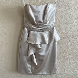 Davids Bridal Women’s Size 2 Gold Short Satin Peplum Bridesmaid Dress.